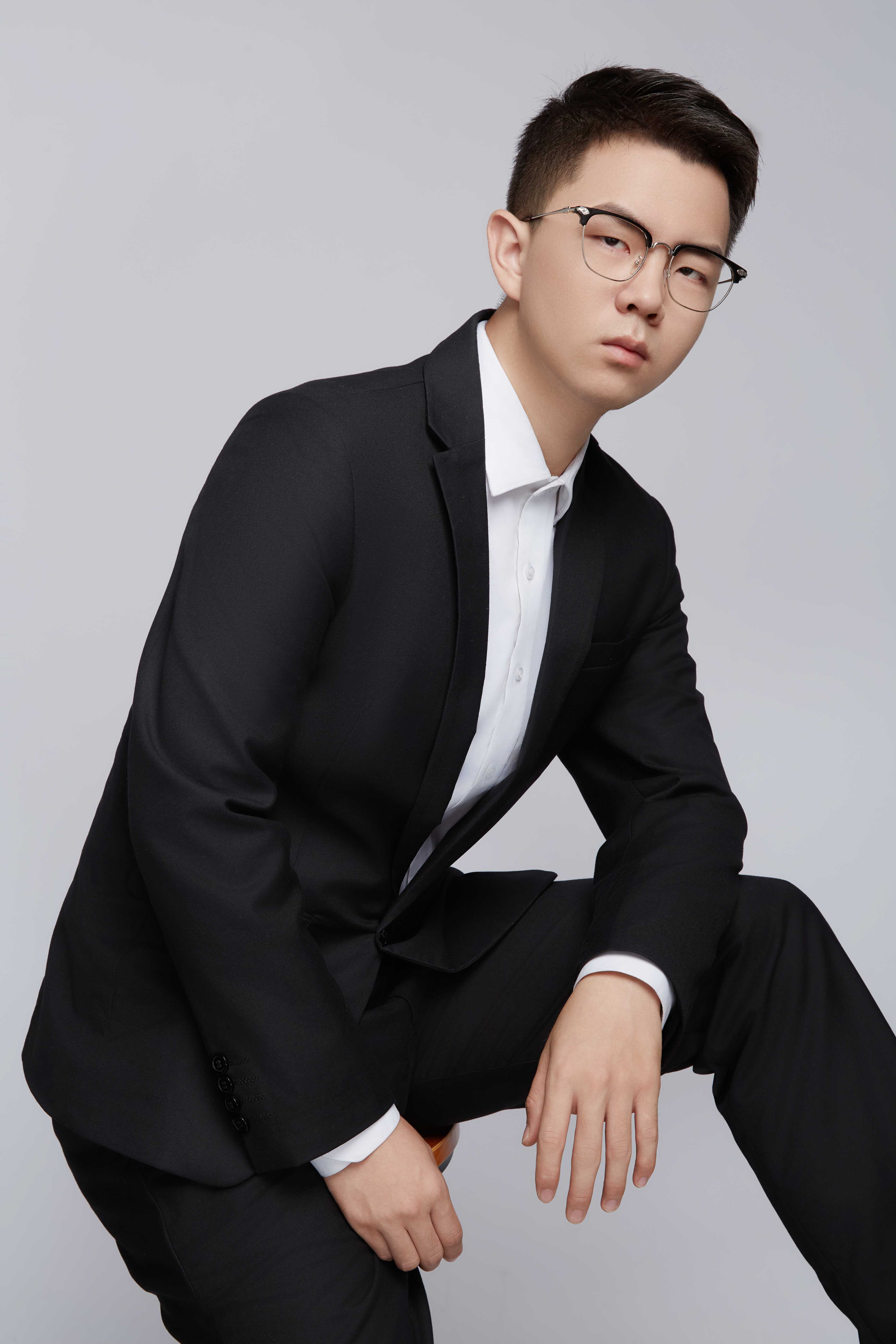 刘春阳律师肖像